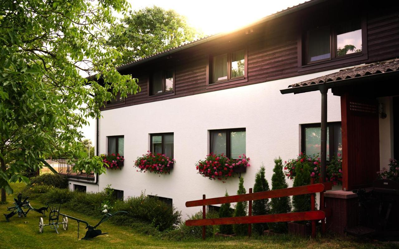 Fruehstueckspension Christinenhof Dreieich Exterior foto